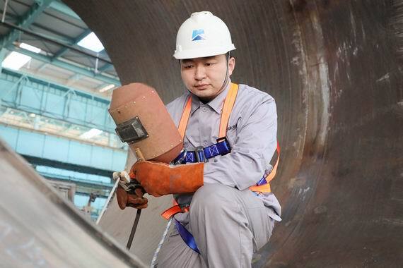 調(diào)整大小 王榮.jpg